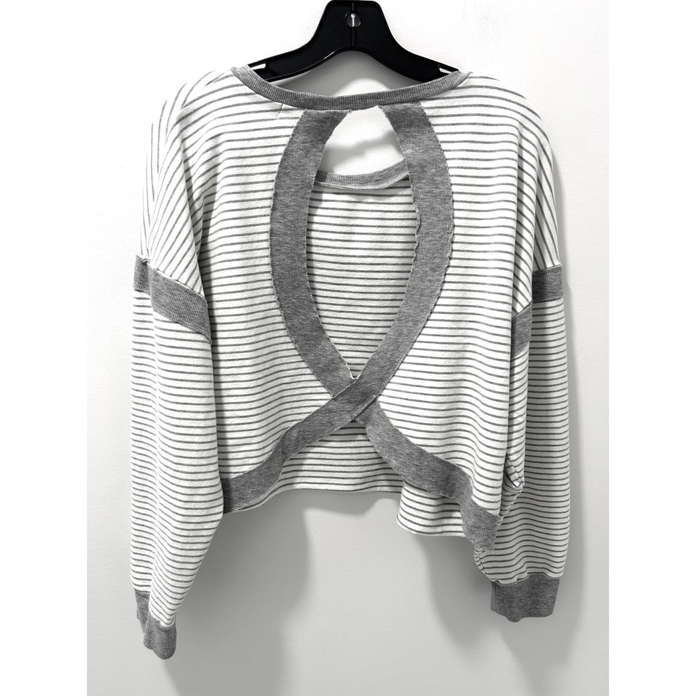 Kimberly C Womens Grey White Striped Open Back Cropped Long Sleeve Top Large